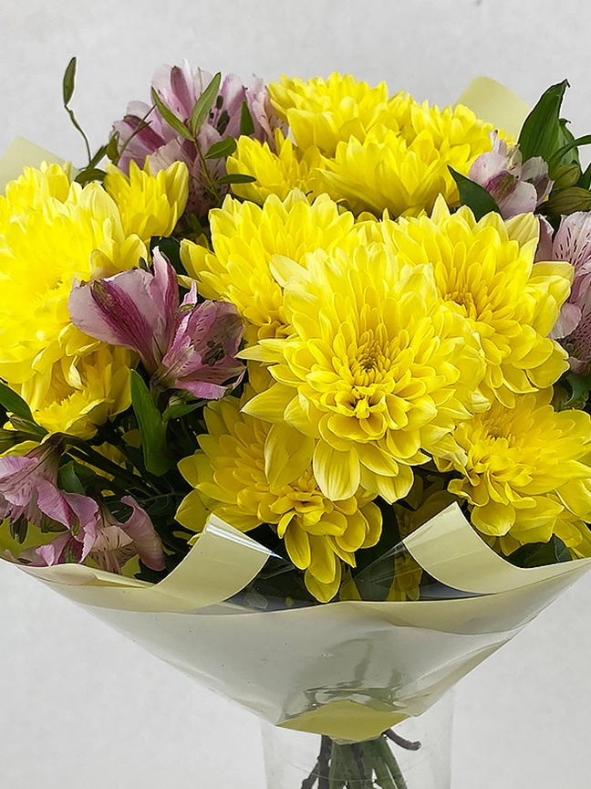 Сборный букет &laquo;Солнечное утро&raquo; от интернет-магазина цветов в 
