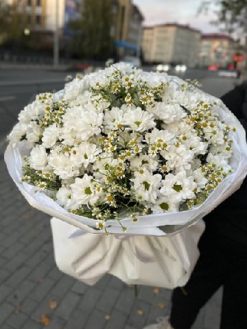 Букет с ромашками &laquo;Снежная сказка&raquo; от интернет-магазина цветов в 